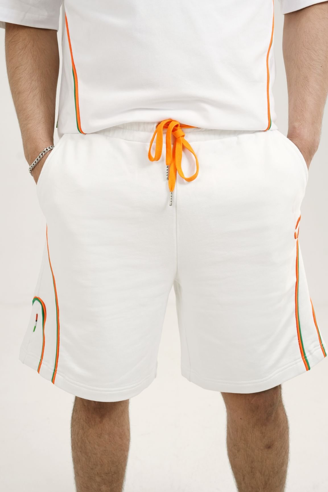shorts white